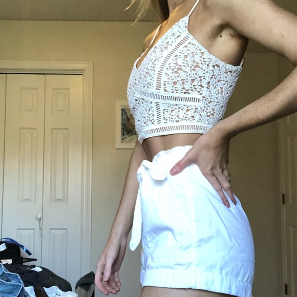 Kendall & Kylie Crop Top - Picture 2 of 4